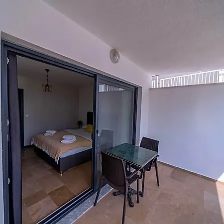 Ilya 2 Hotel